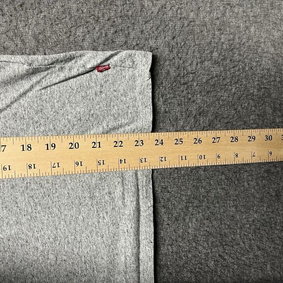 Levi's Short Sleeve Shirt Women's Medium Gray Floral Batwing Logo Cotton - Picture 7 of 7
